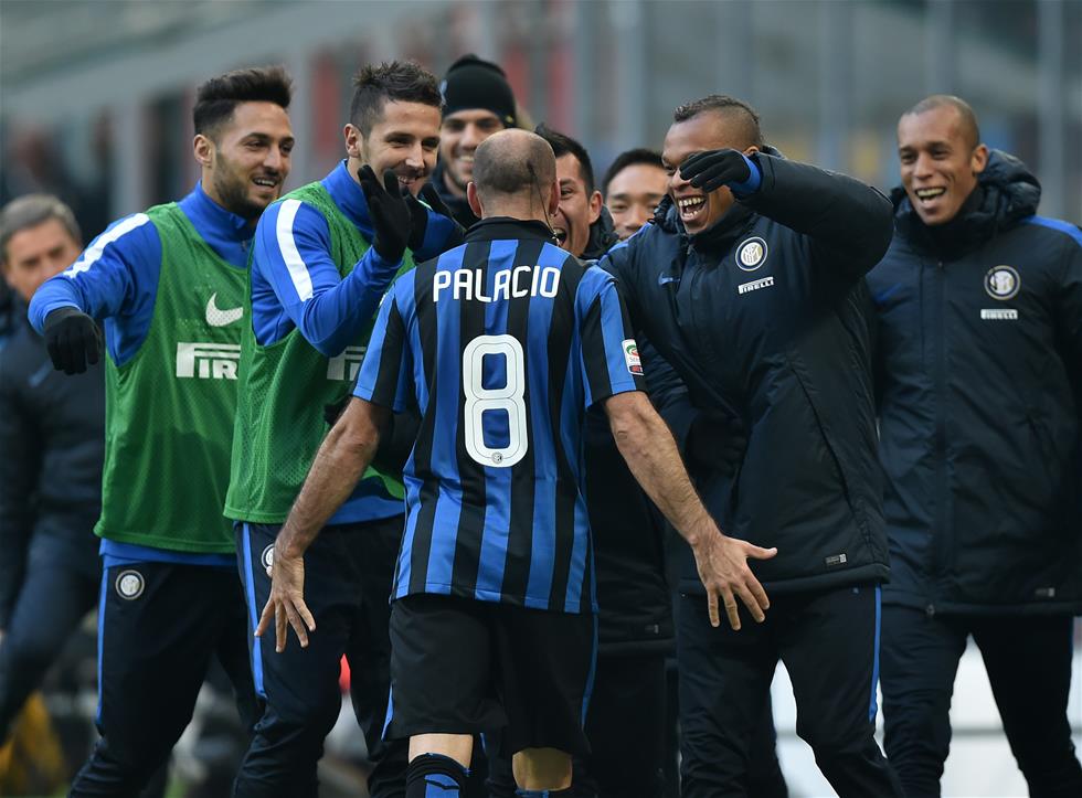 创纪录大四喜，姆巴佩当选皇马客场4-3奥林匹亚科斯全场最佳（皇马客场4-3力挫奥林匹亚科斯，姆巴佩纪录级大四喜当选全场最佳）