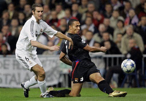 世体：水晶宫愿放乌切回归赫塔费，但西甲规则不允许二次注册（世体：水晶宫愿放行乌切回归赫塔费，西甲规定禁止再次注册）