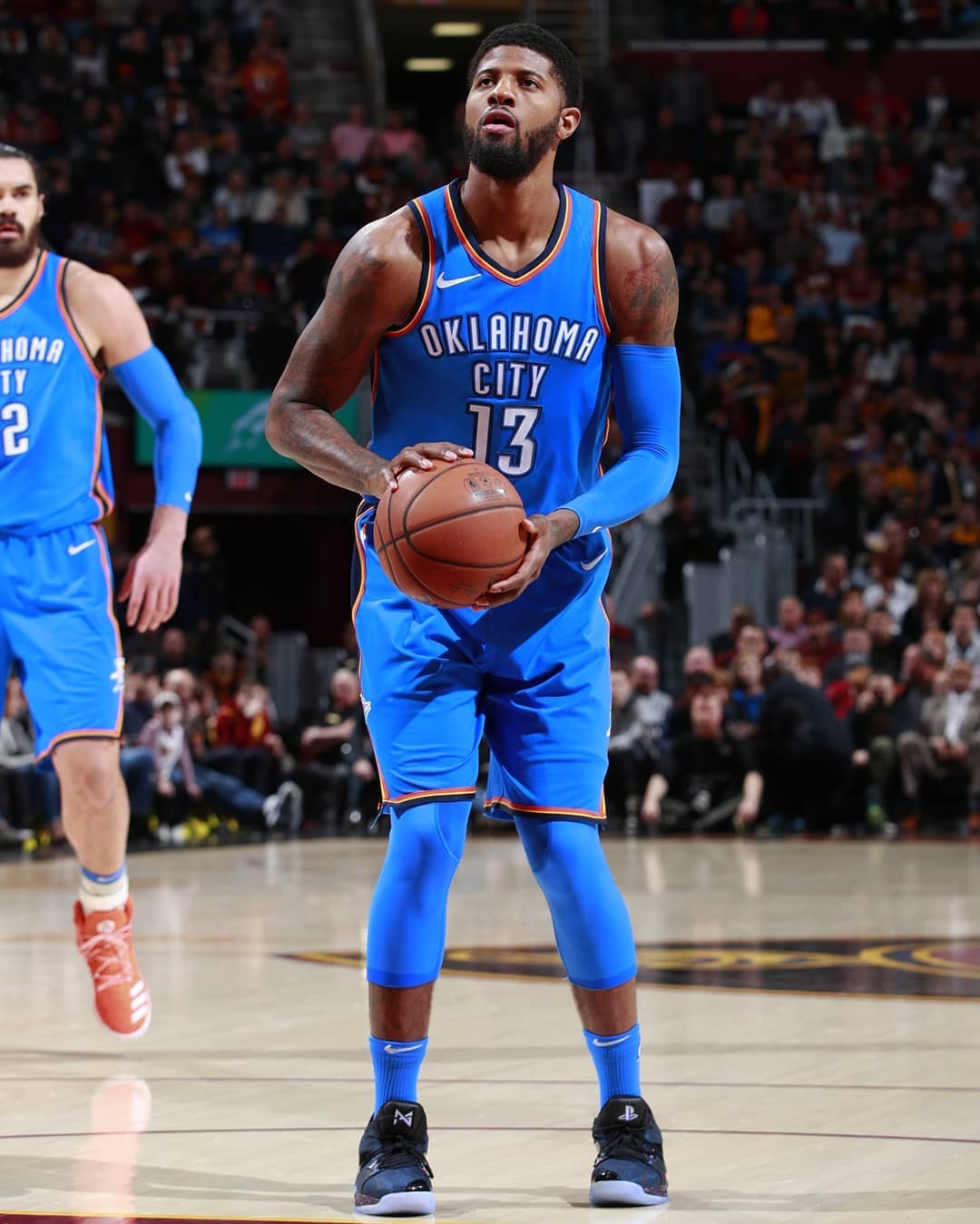 不和谐，太阳报：拜仁球迷在赛前与现场警察和安保发生冲突（太阳报：拜仁球迷赛前与现场警方及安保爆发冲突）