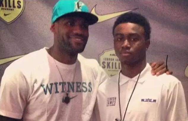 科隆1-1圣保利，赛义德-马拉先拔头筹，杰德-琼斯扳平比分（科隆1-1战平圣保利：赛义德-马拉先破门，杰德-琼斯追平）