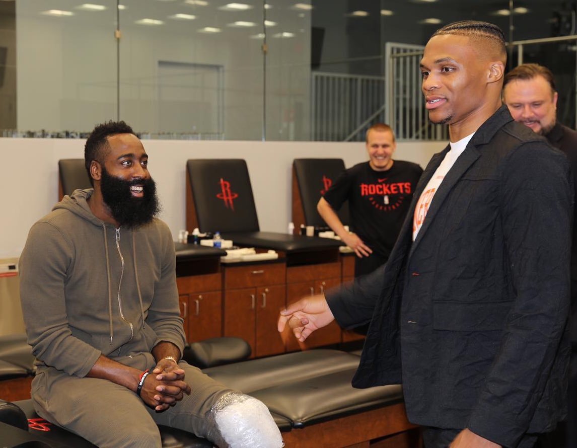 最近几日的皇马球迷。（这几天的皇马球迷）