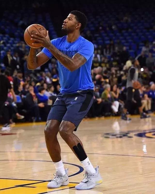 半场战报：维罗纳0-1帕尔马，马特奥-佩莱格里诺破门（半场战况：帕尔马1-0领先维罗纳，马特奥-佩莱格里诺建功）