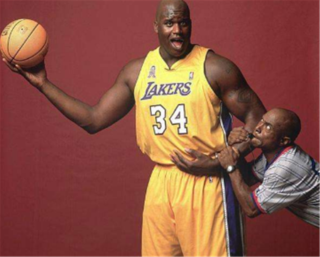 韩足晚报（2025.11.9）关键判罚恐左右格局（韩足夜报（2025.11.9）：争议判罚或将改写格局）