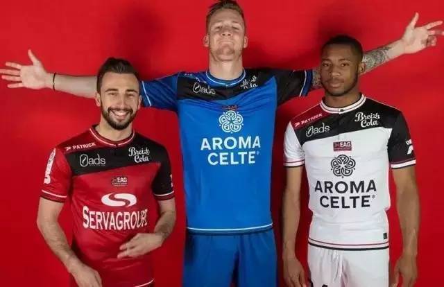 蒂尔曼：曼城大轮换？这给了球队额外的动力，我们看到了机会（蒂尔曼：曼城大轮换反倒激发我们，我们看准了机会）