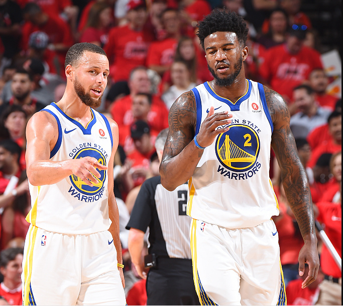 媒体人：CBA新赛季特许鞋名单仅剩胡明轩和赵继伟（仅剩胡明轩与赵继伟入选CBA新赛季特许鞋名单）