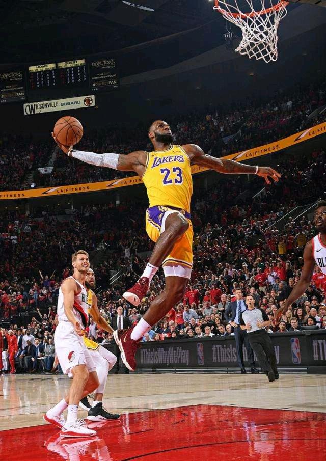 云南玉昆官宣续约赵宇豪徐宏杰 共绘足球新篇章（云南玉昆宣布与赵宇豪、徐宏杰续约 携手开启绿茵新征程）